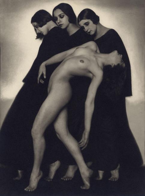 Rudolf Koppitz, Movement Studie, 1925, bromoil  27.5 x 20.6 cm (Photoinstitut Bonartes, Vienna)