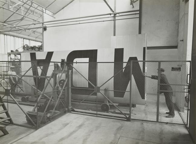 Avions Henry Potez Editions Paul-Martial 1932 Silver gelatine print on paper © Editions Paul-Martial, Musée d'art moderne et contemporain de Saint-Etienne Métropole