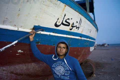 Ali, candidat au départ, Zarzis. Tunisie, 2011 © Patrick Zachmann / Magnum Photos